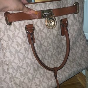 Micheal kors bag